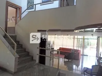 Casa com 5 Quartos à venda, 750m² no Vigilato Pereira, Uberlândia