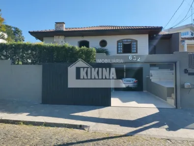 Casa com 4 Quartos à venda, 144m² no Ronda, Ponta Grossa