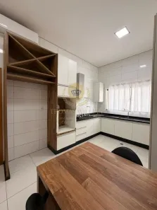 Casa com 3 Quartos para alugar, 250m² no Ribeirão do Lipa, Cuiabá