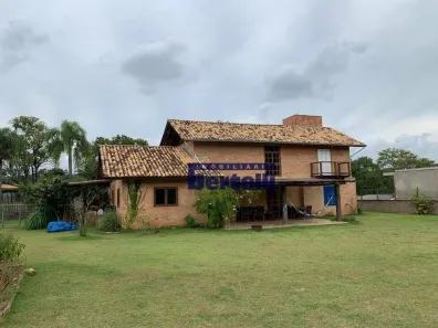 Casa de Condomínio com 3 Quartos à venda, 230m² no Guaripocaba, Bragança Paulista