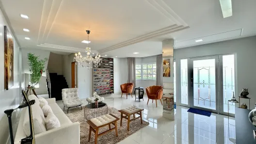 Sobrado com 4 Quartos à venda, 641m² no Jardins Madri, Goiânia