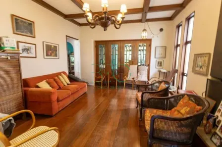 Casa com 5 Quartos para alugar, 400m² no Pacaembu, São Paulo