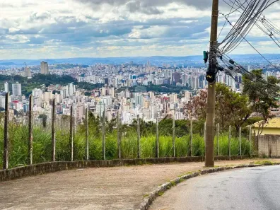 Lote/Terreno à venda, 856m² no Belvedere, Belo Horizonte