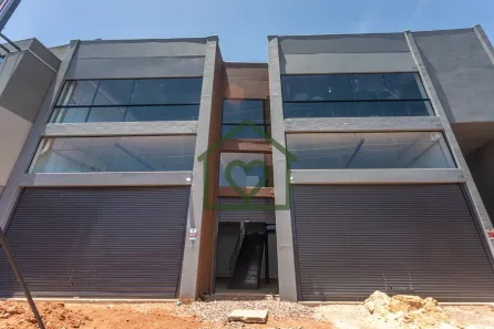 Prédio Comercial para alugar, 700m² no Cavalhada, Porto Alegre