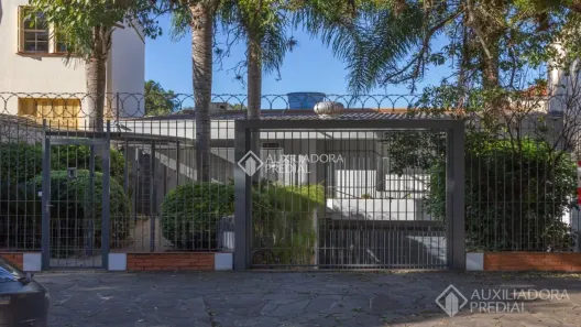 Casa com 3 Quartos à venda, 300m² no Petrópolis, Porto Alegre