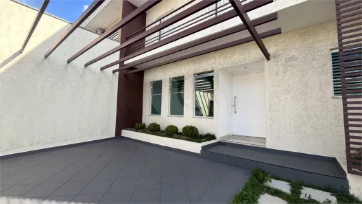 com 3 Quartos para alugar, 120m² no Centro, Atibaia