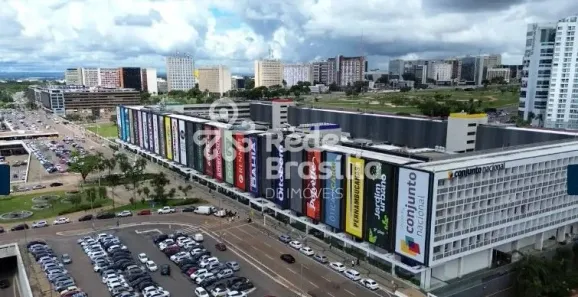 Ponto Comercial para alugar, 246m² no Asa Norte, Brasília