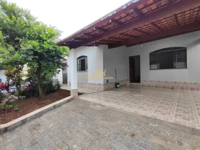 Casa com 3 Quartos à venda, 309m² no Santa Maria, Juiz de Fora