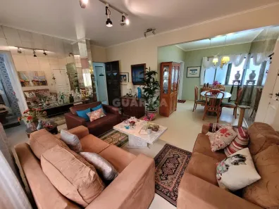 Apartamento com 3 Quartos para alugar, 130m² no Rio Branco, Porto Alegre
