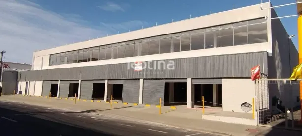 Ponto Comercial para alugar, 4224m² no Nossa Senhora Aparecida, Uberlândia