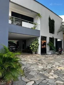 Sobrado com 4 Quartos à venda, 285m² no Jardim Goiás, Goiânia