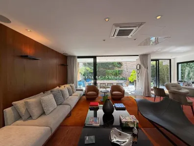 Casa com 3 Quartos à venda, 350m² no Jardim Luzitânia, São Paulo
