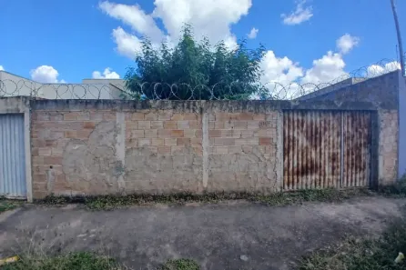 Lote/Terreno à venda, 147m² no Maracanã, Montes Claros