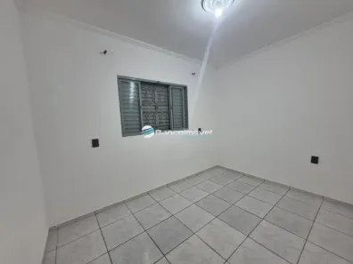 Casa com 3 Quartos para alugar, 120m² no Vila Bressani, Paulínia