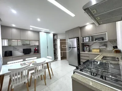 Casa com 3 Quartos à venda, 190m² no Granja Viana, Cotia