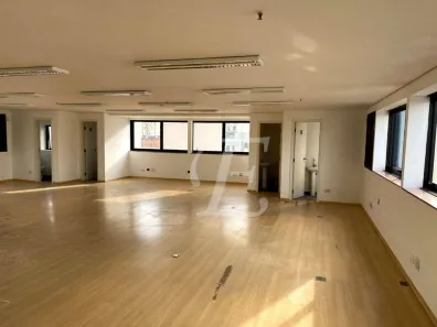 Sala Comercial para alugar, 122m² no Santa Cecília, São Paulo