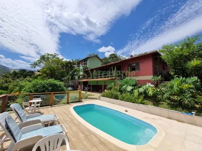Casa com 3 Quartos à venda, 200m² no Nogueira, Petrópolis