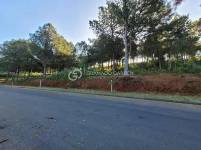 Lote/Terreno à venda, 450m² no Dutra, Gramado