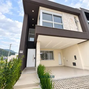 Casa de Condomínio com 3 Quartos à venda, 190m² no Beira Rio, Biguaçu