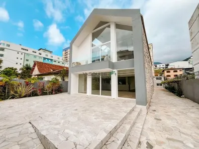 Imóvel Comercial com 7 Quartos à venda, 321m² no Alto, Teresópolis