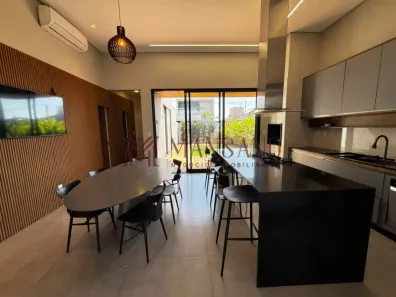 Casa de Condomínio com 3 Quartos à venda, 250m² no Centro, Piratininga
