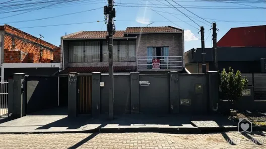 Casa com 4 Quartos à venda, 184m² no Vila Nova, Joinville
