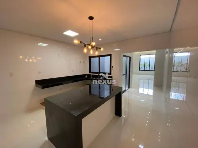 Casa com 3 Quartos à venda, 175m² no Laranjeiras, Uberlândia