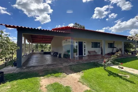 Fazenda/Sítio com 3 Quartos à venda, 20000m² no Alexânia, Alexânia