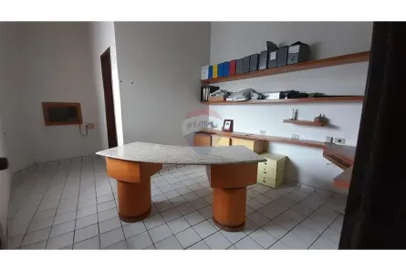 Ponto Comercial para alugar, 375m² no San Martin, Recife
