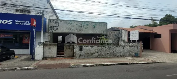 Casa com 3 Quartos à venda, 648m² no Benfica, Fortaleza