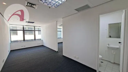 Sala Comercial à venda, 66m² no Vila Olímpia, São Paulo