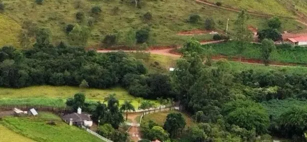 Fazenda/Sítio com 1 Quarto à venda, 340000m² no , Desterro de Entre Rios