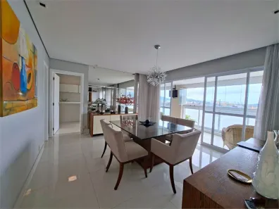 Apartamento com 3 Quartos para alugar, 189m² no Ponta da Praia, Santos