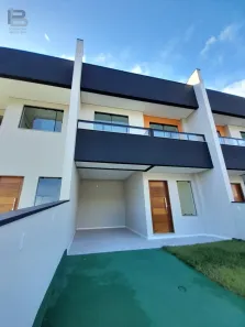 Sobrado com 3 Quartos à venda, 102m² no Forquilhas, São José