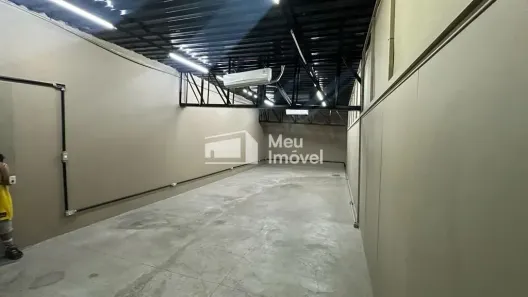 Galpão/Depósito/Armazém com 1 Quarto para alugar, 880m² no Vila Betânia, São José dos Campos