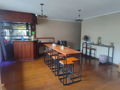 Casa com 11 Quartos para venda ou aluguel, 768m² no Saúde, São Paulo