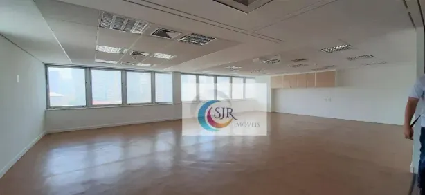 Sala Comercial para alugar, 300m² no Pinheiros, São Paulo
