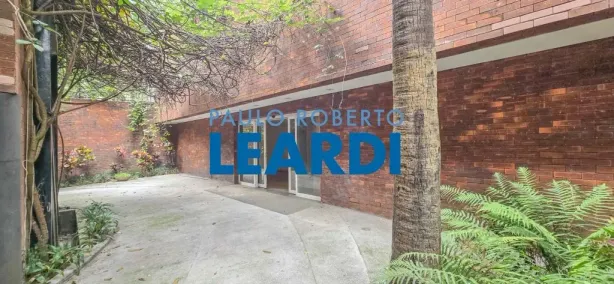 Imóvel Comercial com 10 Quartos para venda ou aluguel, 442m² no Jardim Paulistano, São Paulo