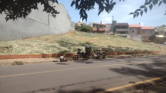 Lote/Terreno à venda, 685m² no Campo Belo, Londrina