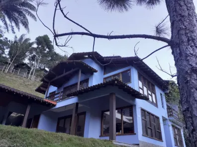 Casa de Condomínio com 4 Quartos à venda, 276m² no Carlos Guinle, Teresópolis