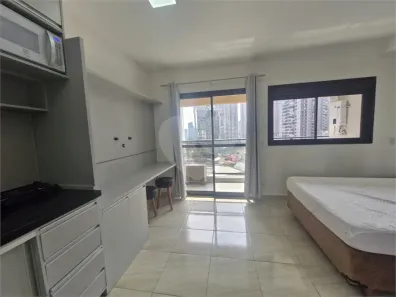 Apartamento com 1 Quarto para alugar, 27m² no Jardim das Acácias, São Paulo