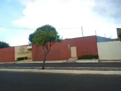 Imóvel Comercial para alugar, 326m² no Jóquei, Teresina
