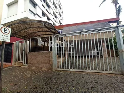 Prédio Comercial para alugar, 876m² no Centro, Uberlândia