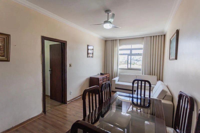 Apartamento com 2 quartos — Santa Efigênia, Belo Horizonte