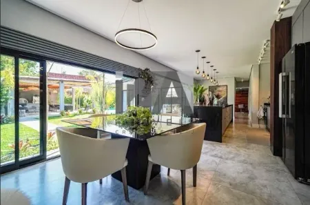 Casa com 5 Quartos à venda, 480m² no Barro Branco, Cotia