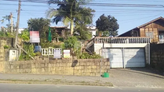 Casa com 3 Quartos à venda, 128m² no Floresta, Joinville