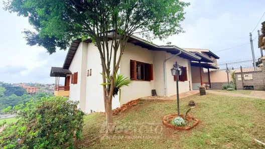 Casa com 4 Quartos para alugar, 210m² no Cristo Redentor, Caxias do Sul