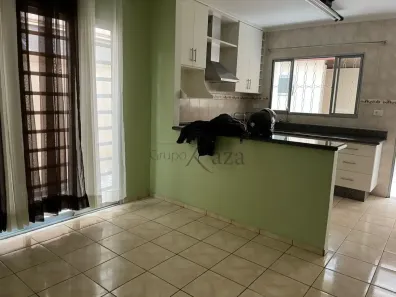 Casa com 3 Quartos para alugar, 135m² no Jardim das Indústrias, São José dos Campos