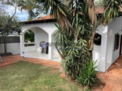 Casa com 3 Quartos à venda, 220m² no Três Montanhas, Osasco