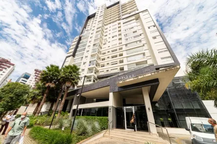 Apartamento com 2 Quartos para alugar, 77m² no Água Verde, Curitiba